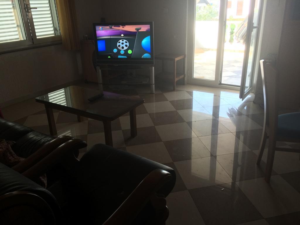 Dragica Apartments Vrsi Bagian luar foto