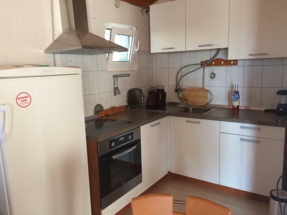 Dragica Apartments Vrsi Bagian luar foto