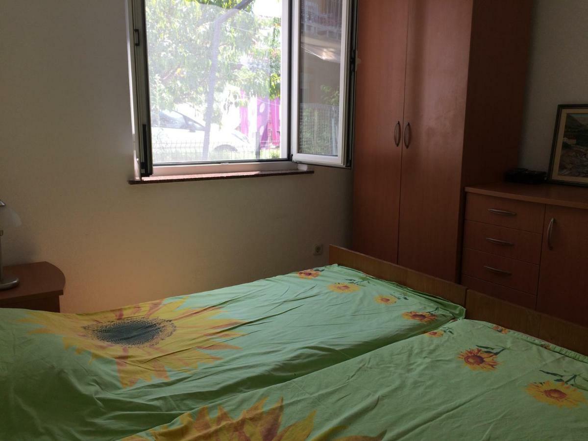 Dragica Apartments Vrsi Bagian luar foto