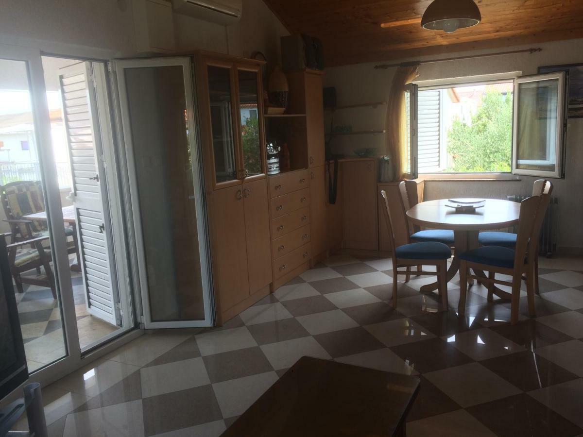 Dragica Apartments Vrsi Bagian luar foto
