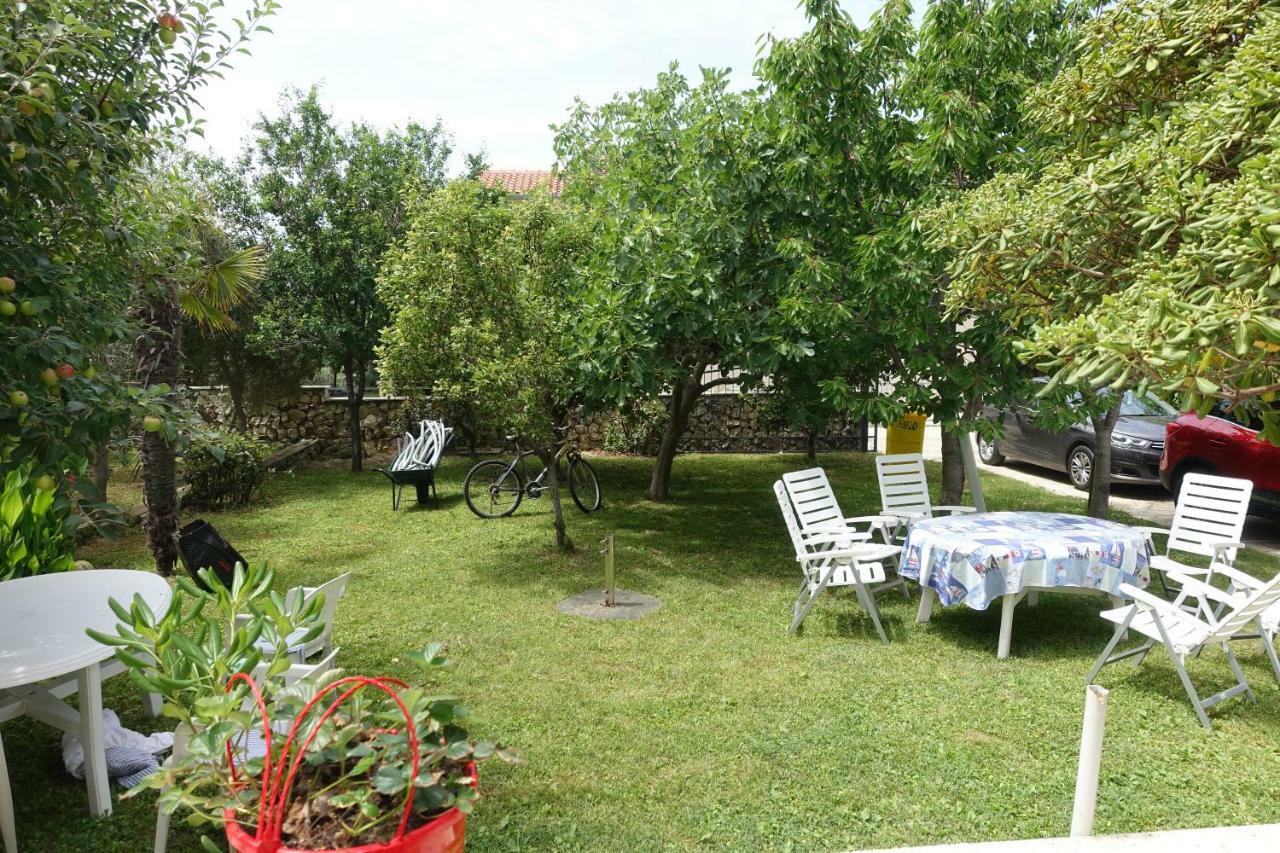 Dragica Apartments Vrsi Bagian luar foto