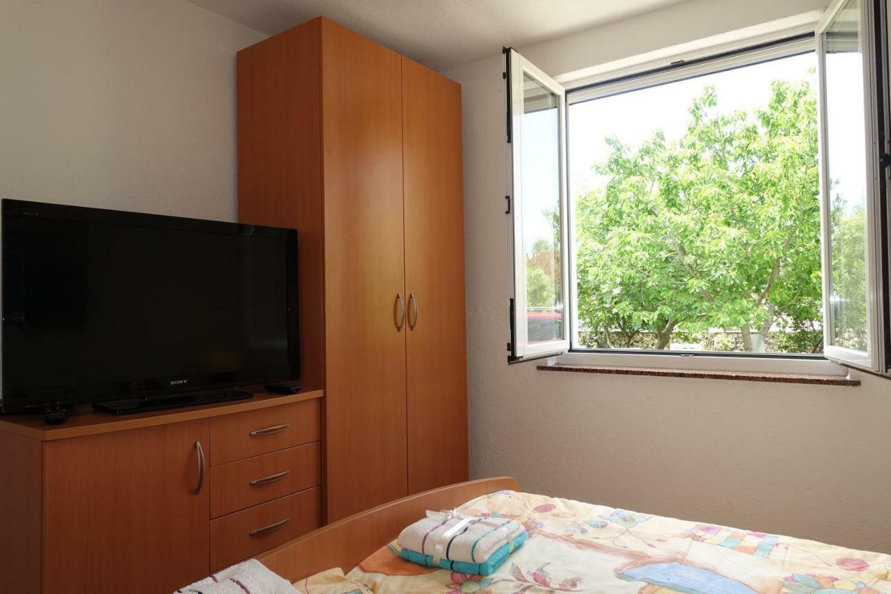 Dragica Apartments Vrsi Bagian luar foto